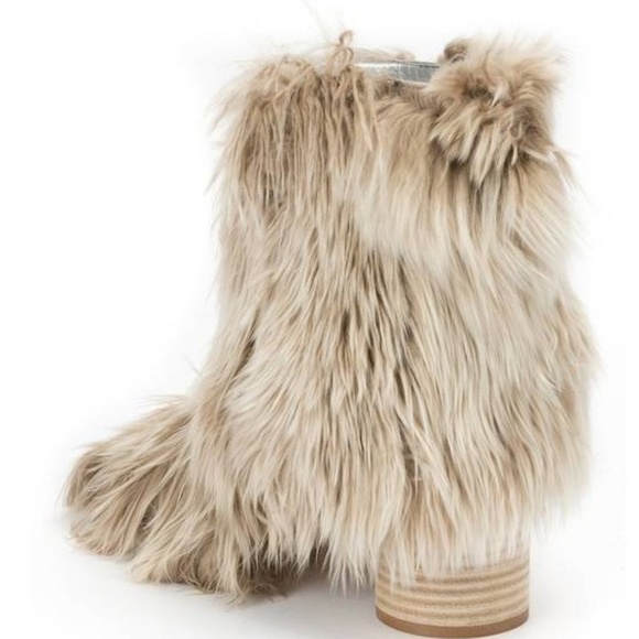 MAISON MARGIELA Alpaca Wood-Heel 80mm Bootie - Picture 3 of 8